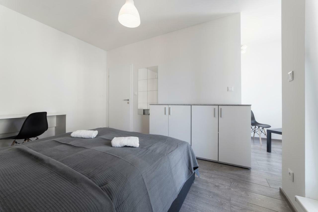 Hostel Homer Liben Прага Экстерьер фото