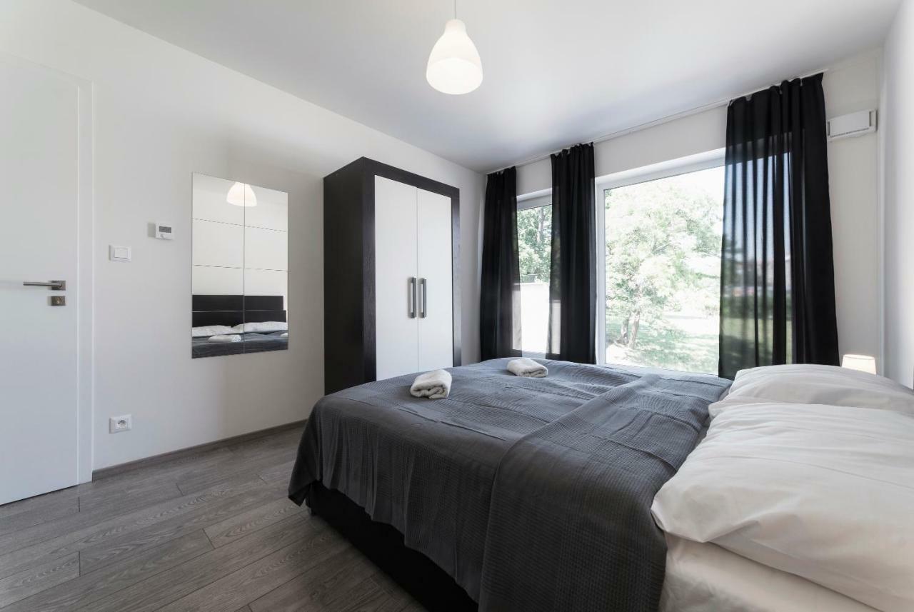 Hostel Homer Liben Прага Экстерьер фото